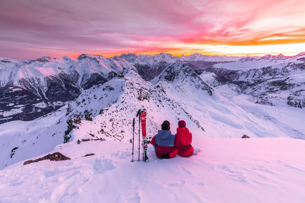 Sport Resort Fiesch - Fiescher Hostel Exteriör bild